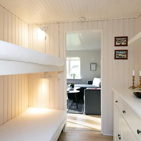 度假居 4 Person In 阿森斯