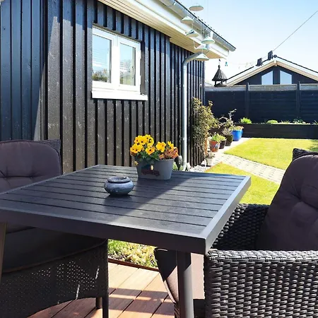 4 Person In 度假居 *