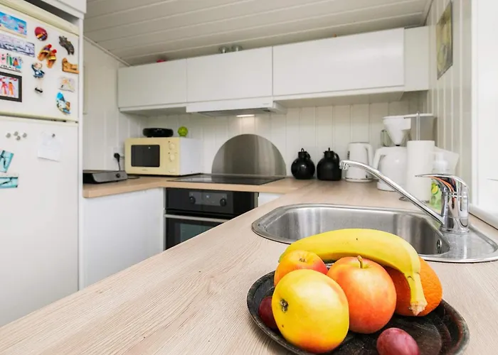 بيت للعطل 4 Person In *