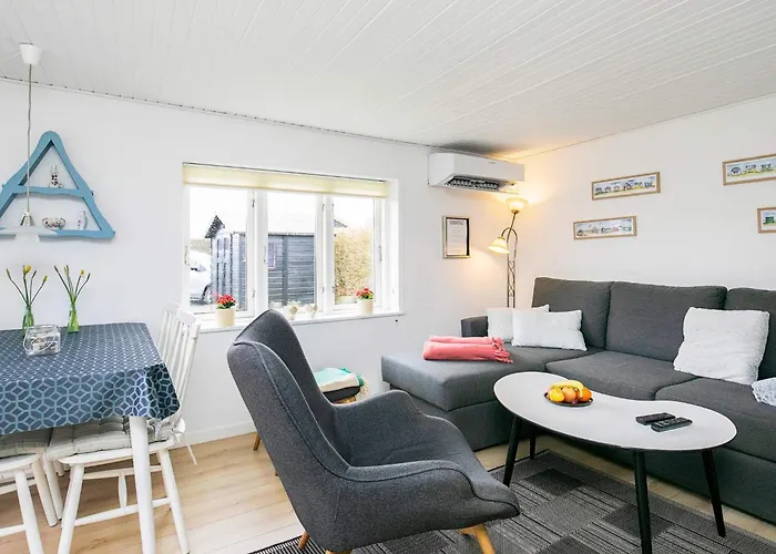 4 Person In أسّينس