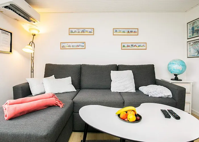 4 Person In * أسّينس